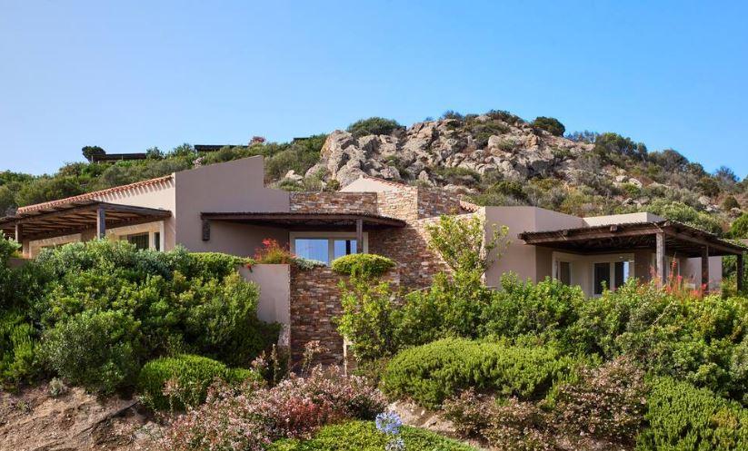Baia Di Chia Resort Sardinia, Curio Collection By Hilton エクステリア 写真